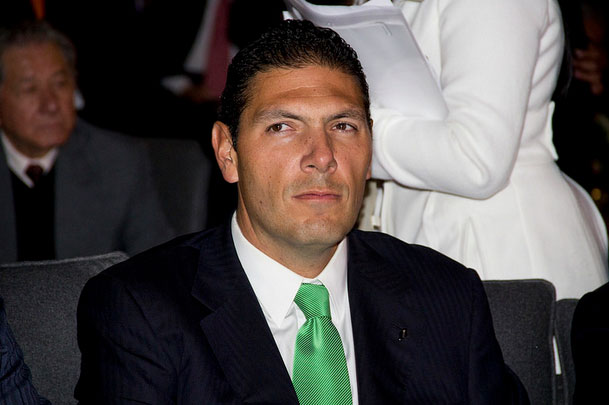 “Carlos Hank González preside la Asamblea de Banorte por primera vez”