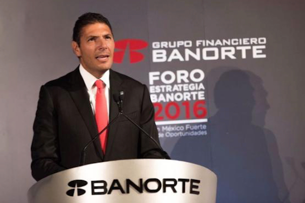 Aplicaciones tecnológicas harán la diferencia en la banca: Carlos Hank González